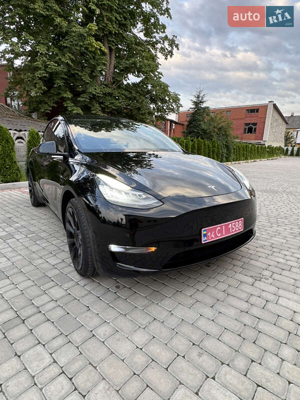 Внедорожник / Кроссовер Tesla Model Y 2021 в Ивано-Франково