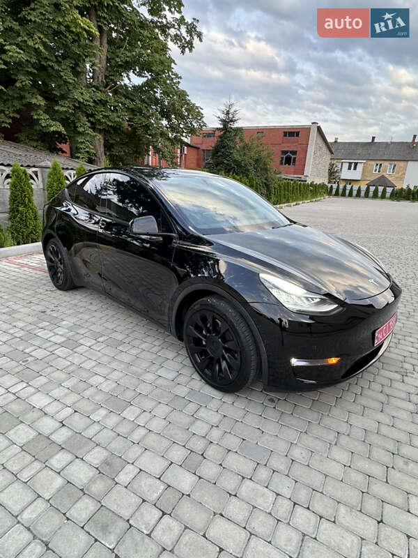 Внедорожник / Кроссовер Tesla Model Y 2021 в Ивано-Франково