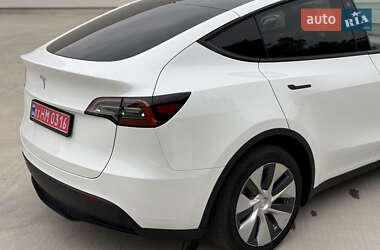 Внедорожник / Кроссовер Tesla Model Y 2023 в 