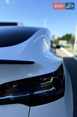 Внедорожник / Кроссовер Tesla Model Y 2022 в 