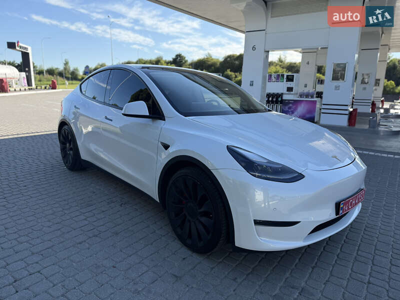 Tesla Model Y 2022
