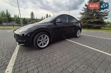 Внедорожник / Кроссовер Tesla Model Y 2021 в 