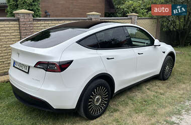 Внедорожник / Кроссовер Tesla Model Y 2021 в 