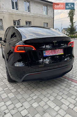 Внедорожник / Кроссовер Tesla Model Y 2021 в 