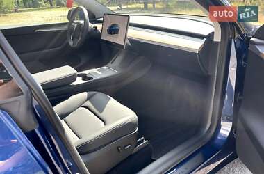 Внедорожник / Кроссовер Tesla Model Y 2024 в 