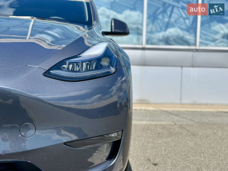 Внедорожник / Кроссовер Tesla Model Y 2023 в Киеве