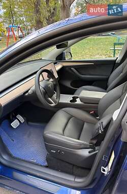 Внедорожник / Кроссовер Tesla Model Y 2023 в 