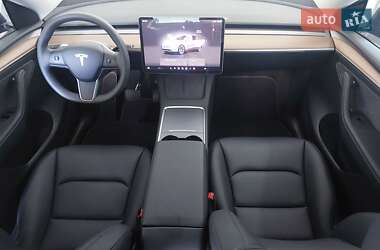 Внедорожник / Кроссовер Tesla Model Y 2024 в 