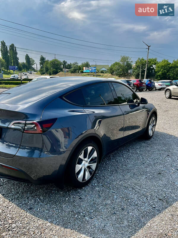 Позашляховик / Кросовер Tesla Model Y 2023 в Білій Церкві