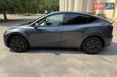 Внедорожник / Кроссовер Tesla Model Y 2023 в 