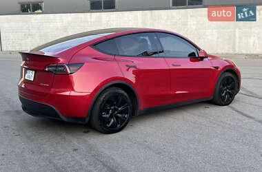 Внедорожник / Кроссовер Tesla Model Y 2021 в 