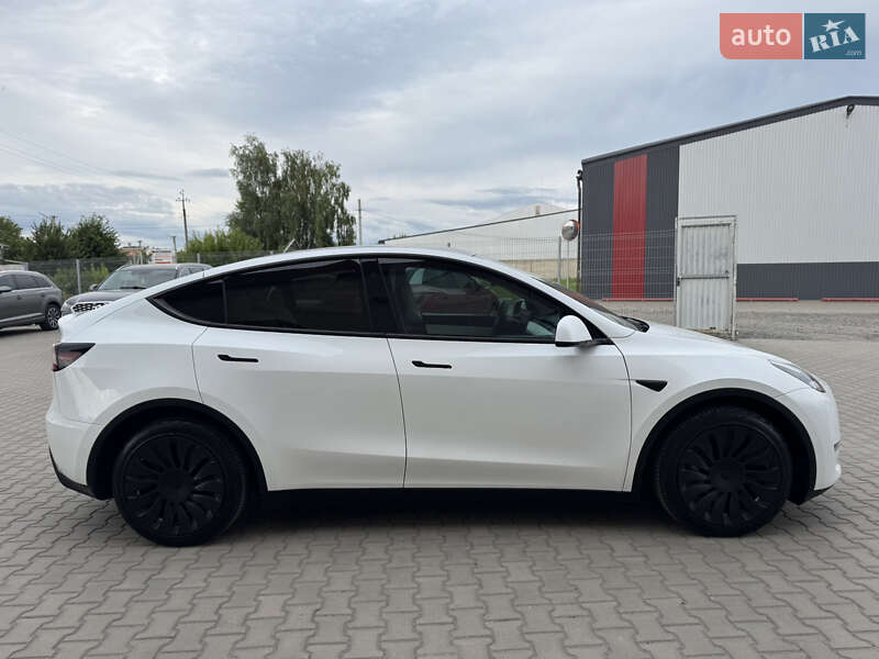 Внедорожник / Кроссовер Tesla Model Y 2021 в Луцке