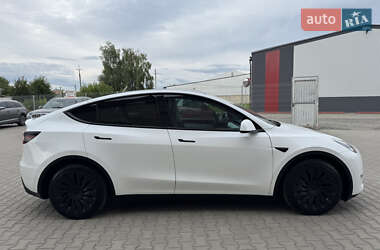 Внедорожник / Кроссовер Tesla Model Y 2021 в 