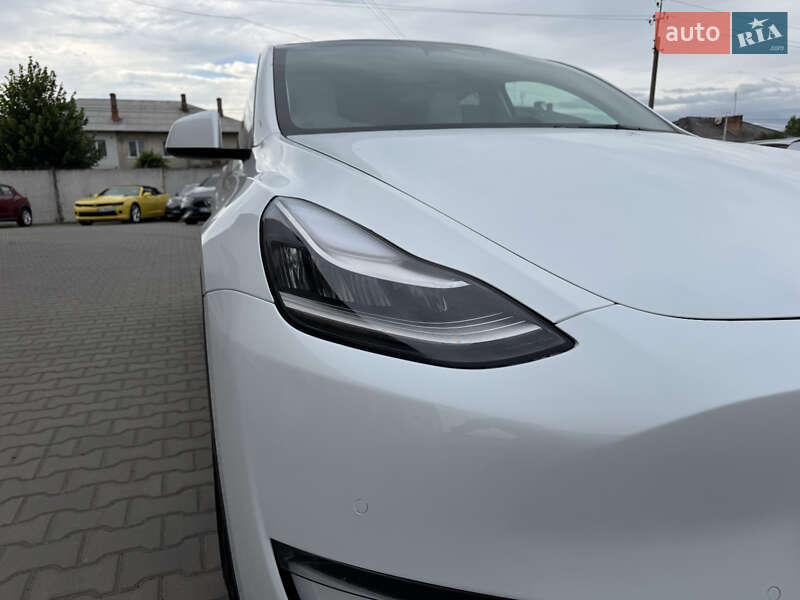 Внедорожник / Кроссовер Tesla Model Y 2021 в Луцке