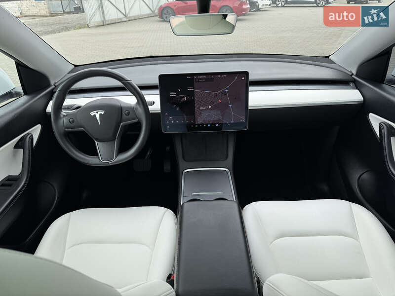 Внедорожник / Кроссовер Tesla Model Y 2021 в Луцке