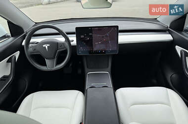 Внедорожник / Кроссовер Tesla Model Y 2021 в 