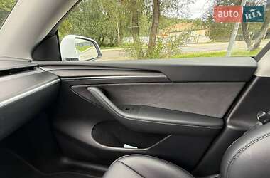 Внедорожник / Кроссовер Tesla Model Y 2022 в 