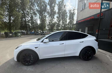 Внедорожник / Кроссовер Tesla Model Y 2022 в 
