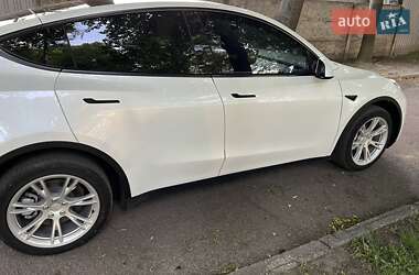 Внедорожник / Кроссовер Tesla Model Y 2023 в 