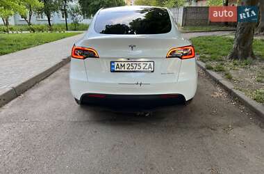 Внедорожник / Кроссовер Tesla Model Y 2023 в 