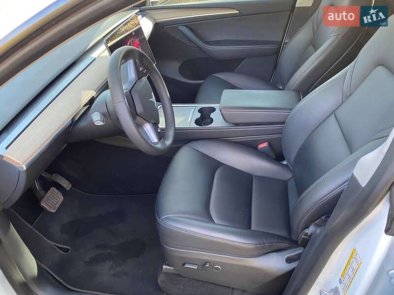 Внедорожник / Кроссовер Tesla Model Y 2023 в Житомире