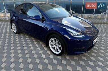 Внедорожник / Кроссовер Tesla Model Y 2023 в 