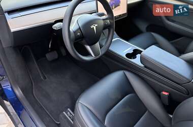 Внедорожник / Кроссовер Tesla Model Y 2023 в 