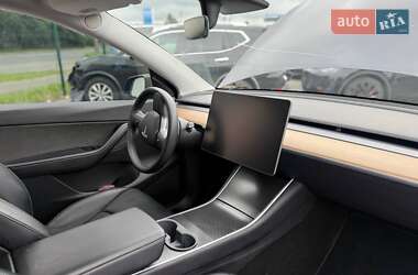 Внедорожник / Кроссовер Tesla Model Y 2020 в 