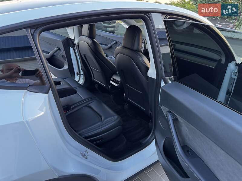Позашляховик / Кросовер Tesla Model Y 2022 в Жмеринці