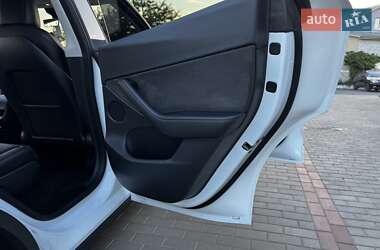 Внедорожник / Кроссовер Tesla Model Y 2022 в 
