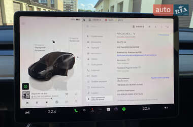 Позашляховик / Кросовер Tesla Model Y 2022 в 