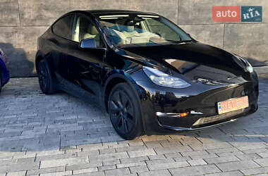Внедорожник / Кроссовер Tesla Model Y 2024 в 