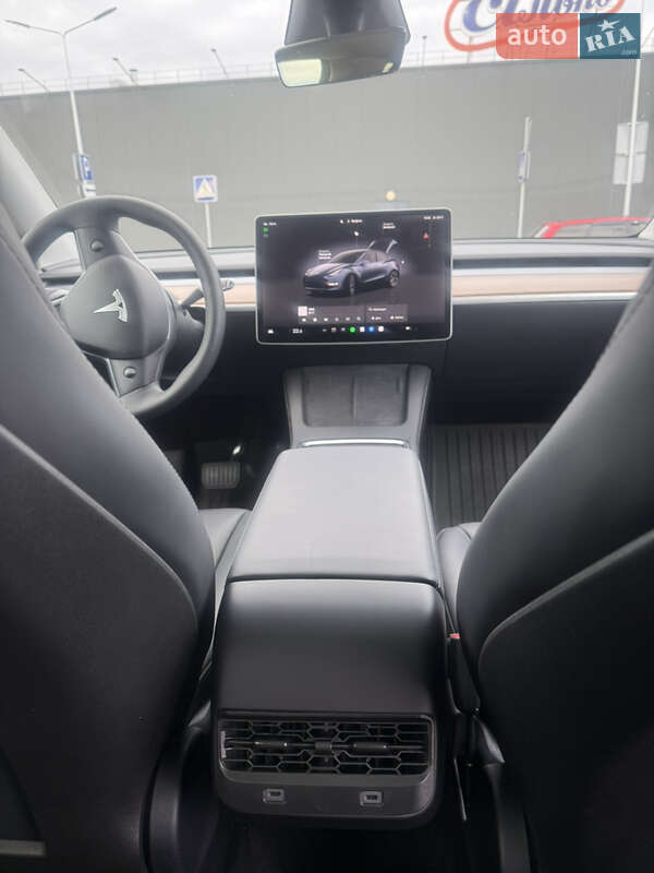 Внедорожник / Кроссовер Tesla Model Y 2024 в Киеве фото 7 Внедорожник / Кроссовер Tesla Model Y 2024 в Киеве
