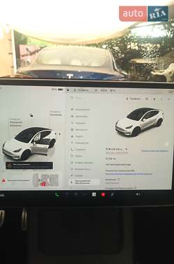 Внедорожник / Кроссовер Tesla Model Y 2022 в 