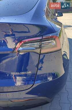 Позашляховик / Кросовер Tesla Model Y 2022 в Івано-Франківську