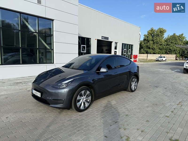 Tesla Model Y 2022