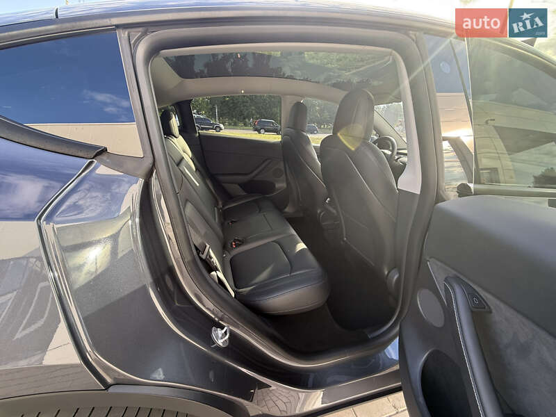 Внедорожник / Кроссовер Tesla Model Y 2022 в Черкассах