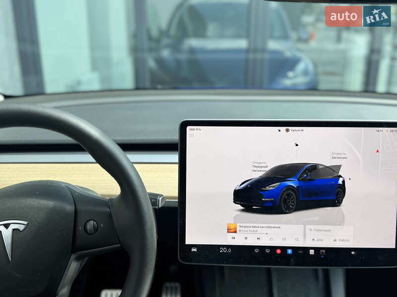 Внедорожник / Кроссовер Tesla Model Y 2023 в Киеве