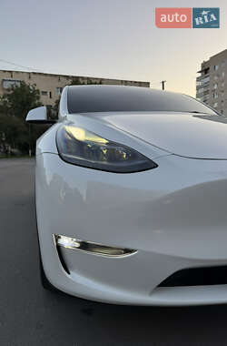 Внедорожник / Кроссовер Tesla Model Y 2023 в 