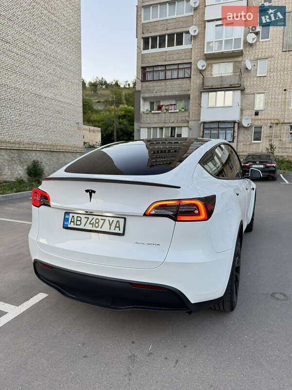 Внедорожник / Кроссовер Tesla Model Y 2023 в Могилев-Подольске