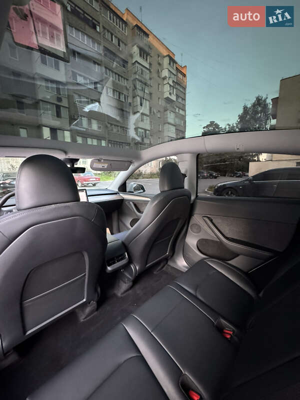 Внедорожник / Кроссовер Tesla Model Y 2023 в Могилев-Подольске