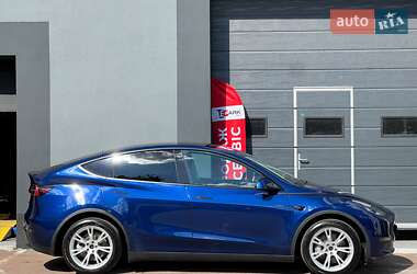 Внедорожник / Кроссовер Tesla Model Y 2021 в 