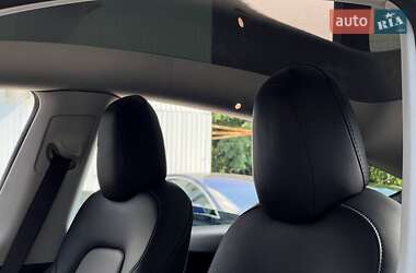 Внедорожник / Кроссовер Tesla Model Y 2021 в 