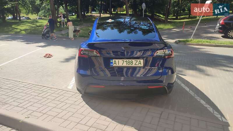 Внедорожник / Кроссовер Tesla Model Y 2021 в Киеве