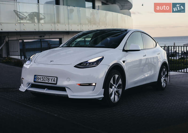 Внедорожник / Кроссовер Tesla Model Y 2022 в 