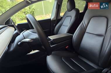 Внедорожник / Кроссовер Tesla Model Y 2020 в 
