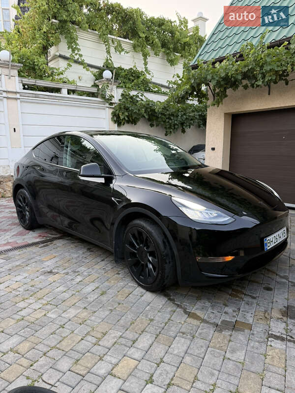 Внедорожник / Кроссовер Tesla Model Y 2023 в Одессе
