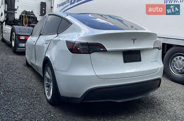 Внедорожник / Кроссовер Tesla Model Y 2023 в 