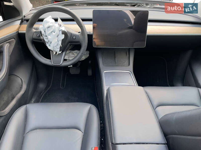 Внедорожник / Кроссовер Tesla Model Y 2023 в Луцке