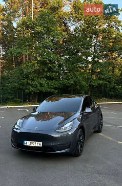 Позашляховик / Кросовер Tesla Model Y 2021 в Бучі